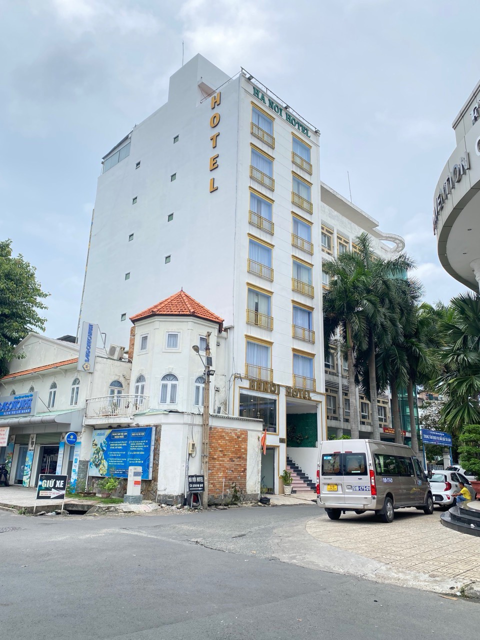 Bán khách sạn quận Tân Bình