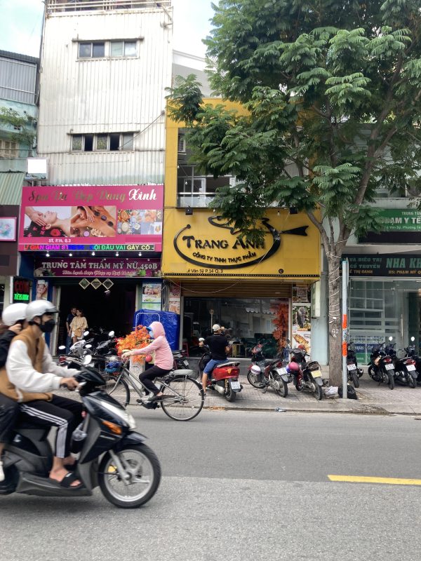 Bán nhà mặt tiền đường Lê Văn Sỹ Quận 3