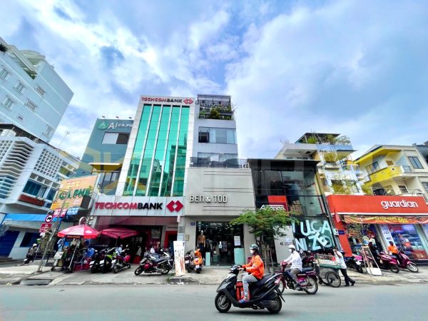 Bán nhà mặt tiền đường Sư Vạn Hạnh Quận 10