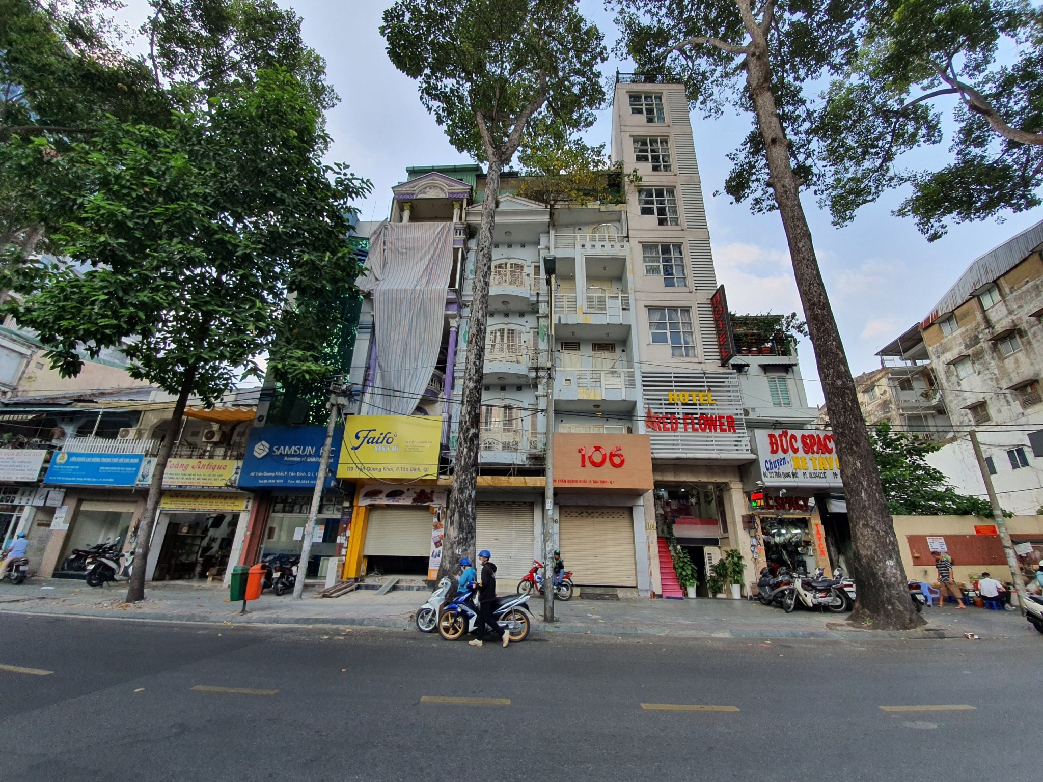 Bán nhà đường Trần Quang Khải Quận 1