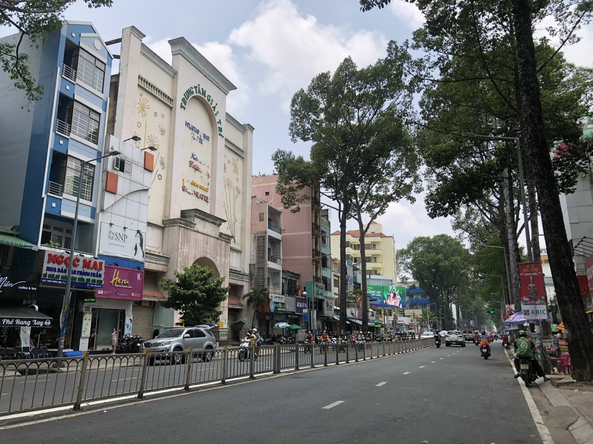 Bán nhà mặt tiền Quận 5