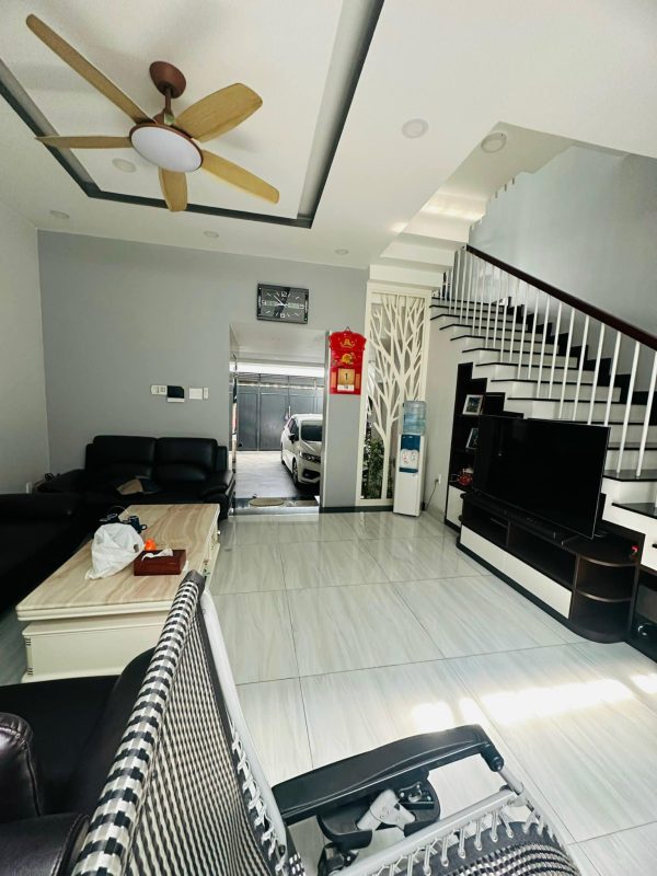 Bán nhà đường Tô Ngọc Vân Thủ Đức